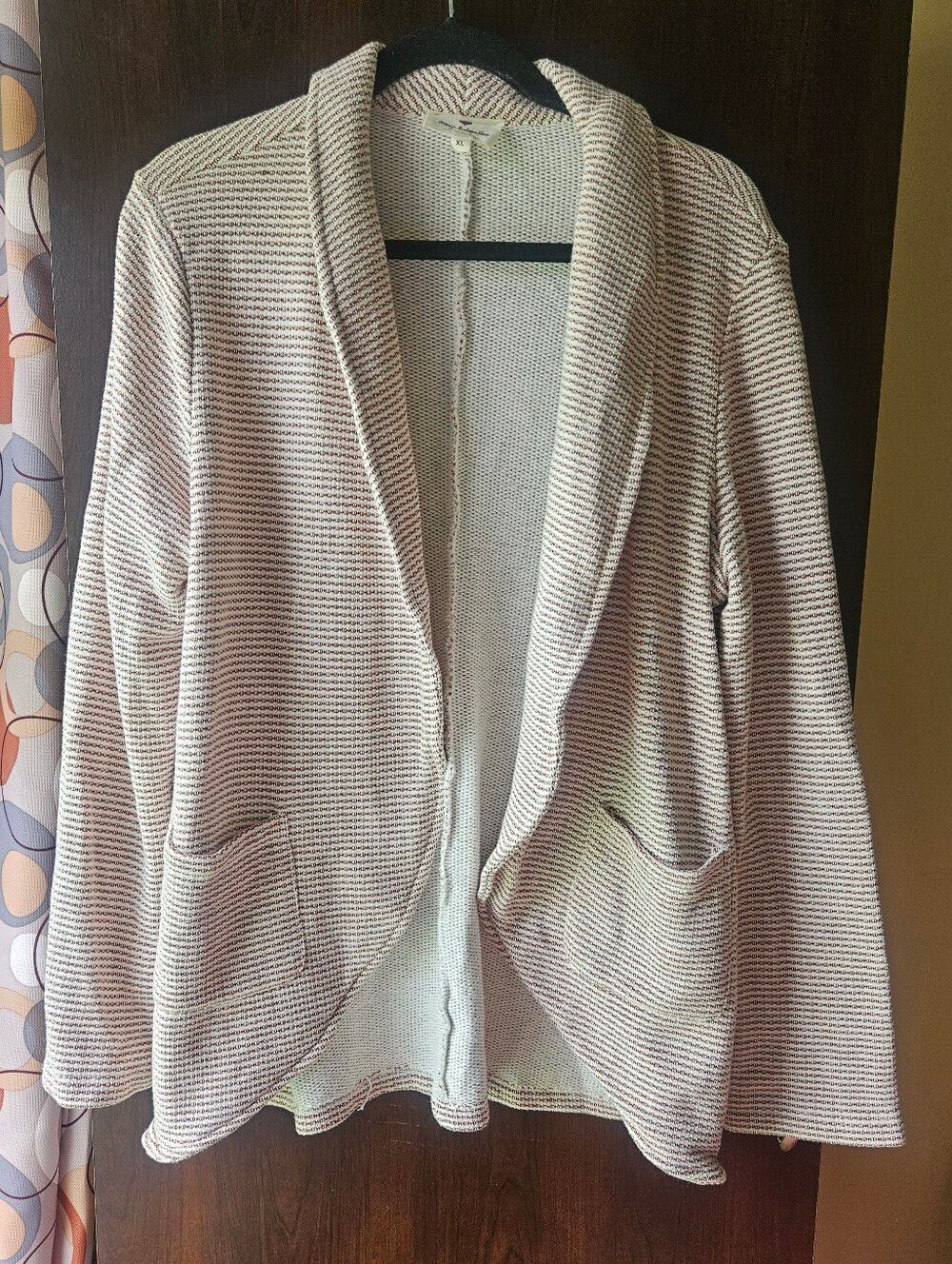 Betsey's Botique Shop Tan And Cream Colored Open Front Cardigan Size XL